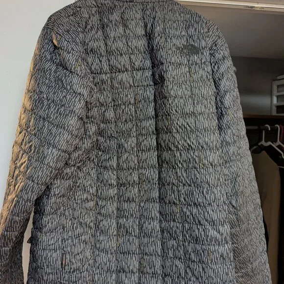 Men's The North Face medium thermoball Jacket - Picture 2 of 2